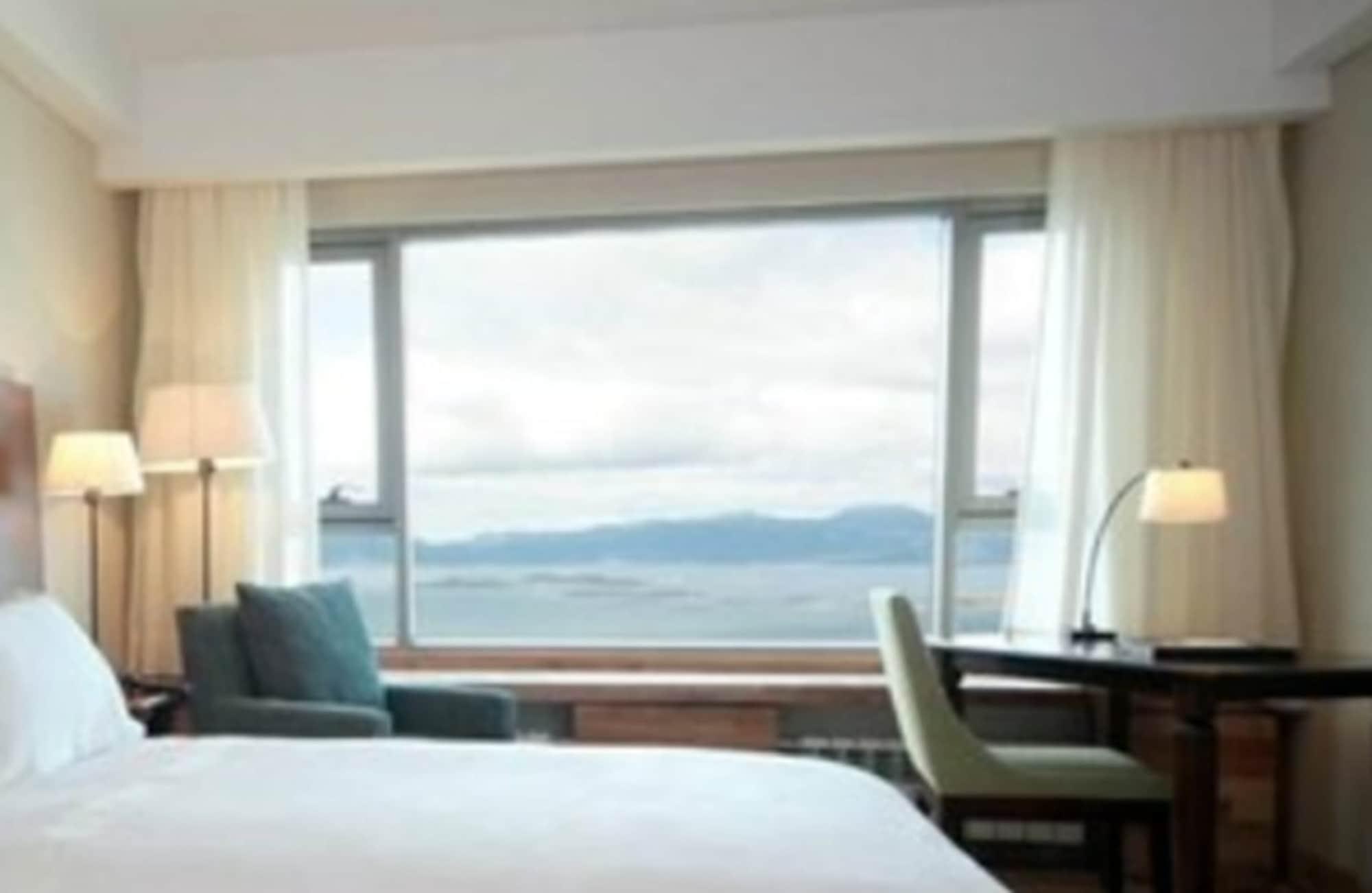 Arakur Ushuaia Resort & Spa Buitenkant foto A room at the hotel