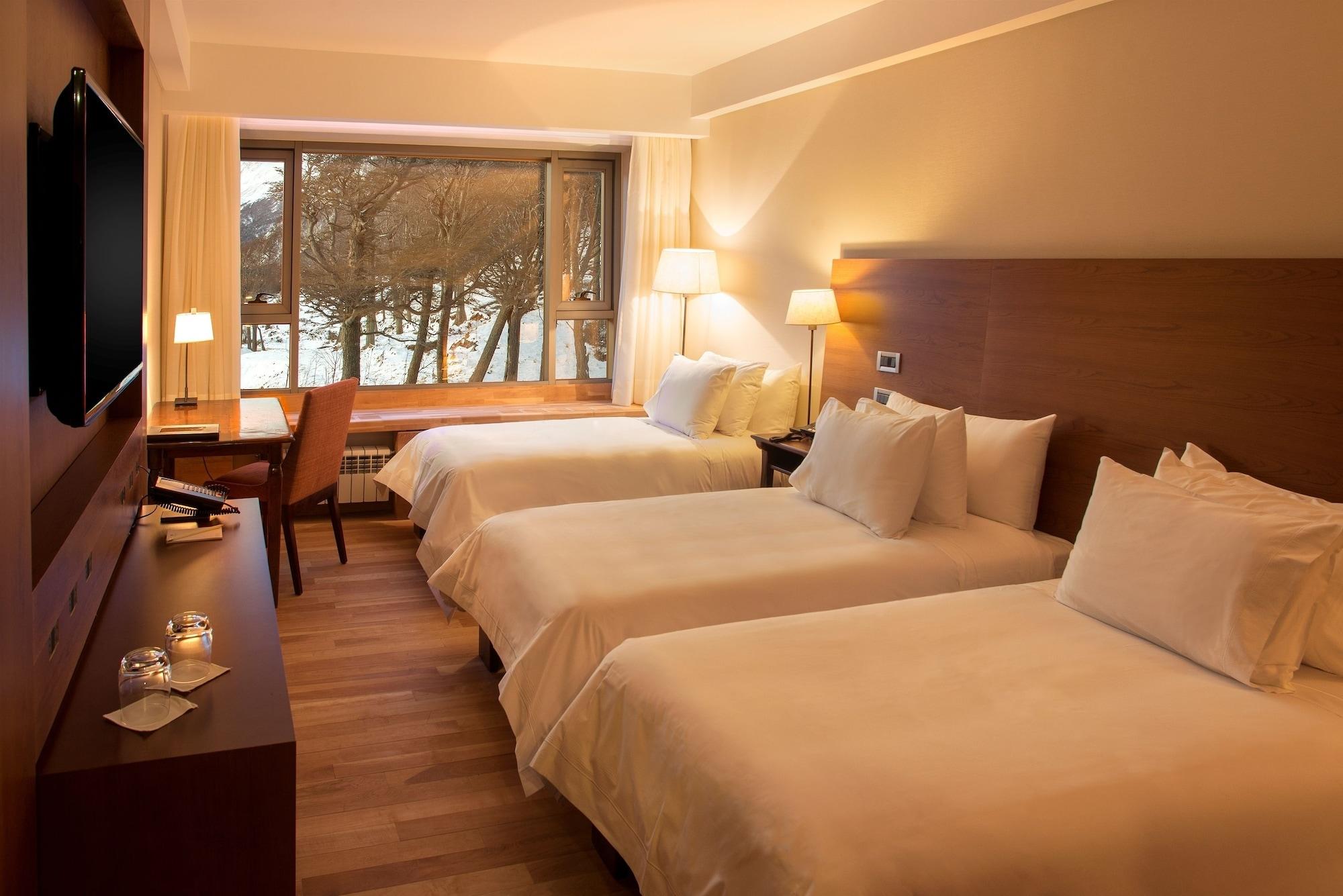 Arakur Ushuaia Resort & Spa Buitenkant foto A room at the Hotel Nobile