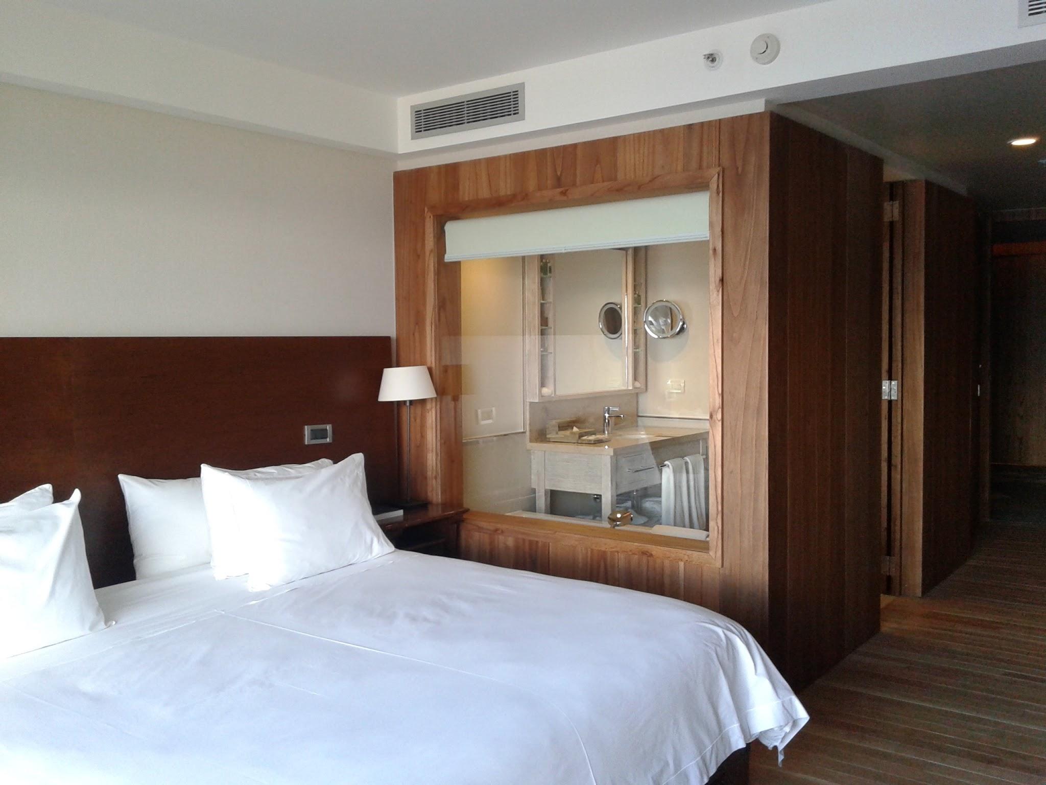Arakur Ushuaia Resort & Spa Buitenkant foto A room at the hotel