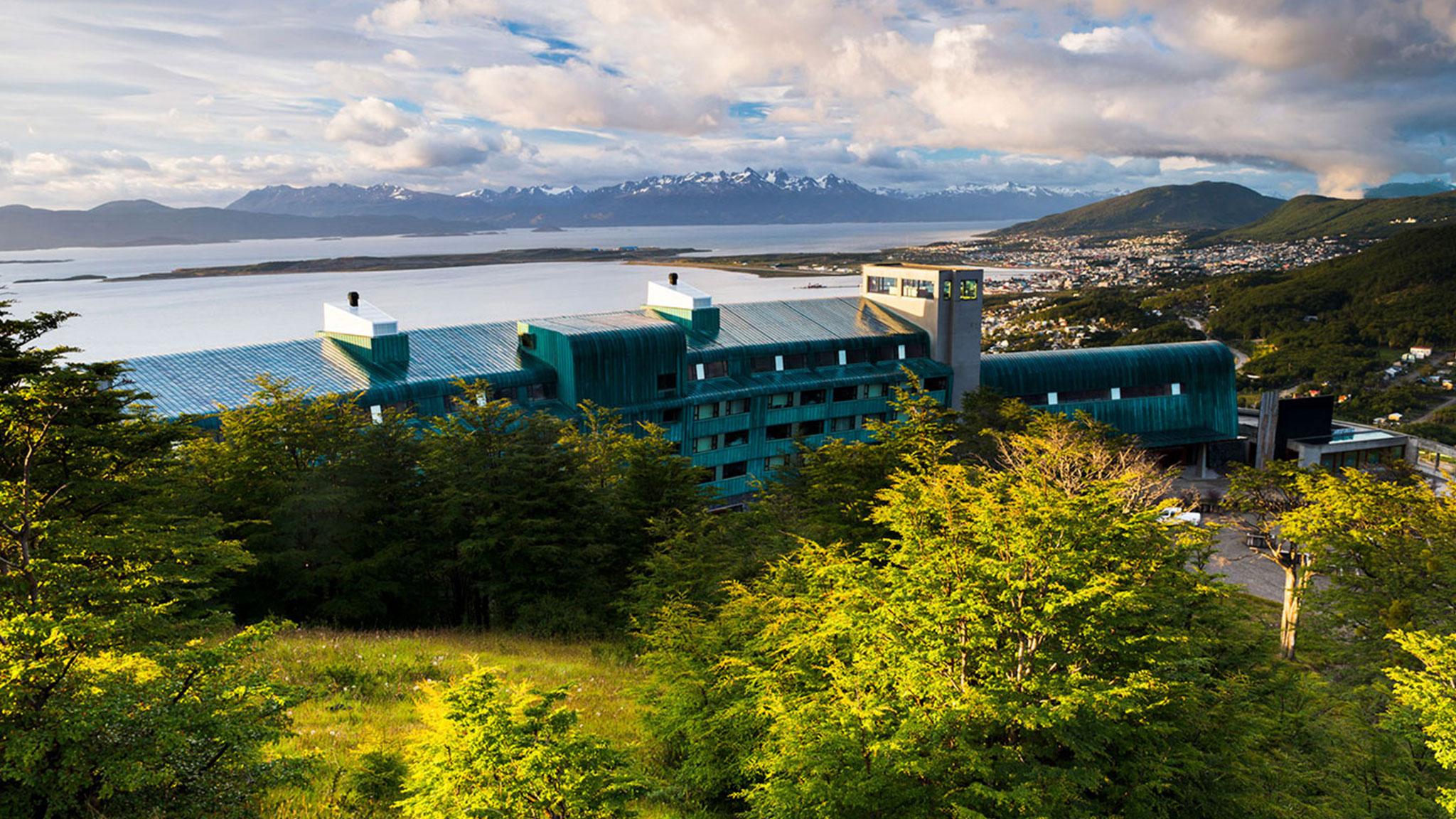 Arakur Ushuaia Resort & Spa Buitenkant foto The hotel